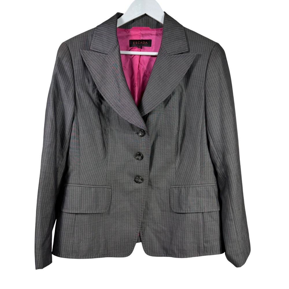 Escada Gray Pinstripe Wool Silk Blazer Pink‎ Lining Size 42 Designer Jacket